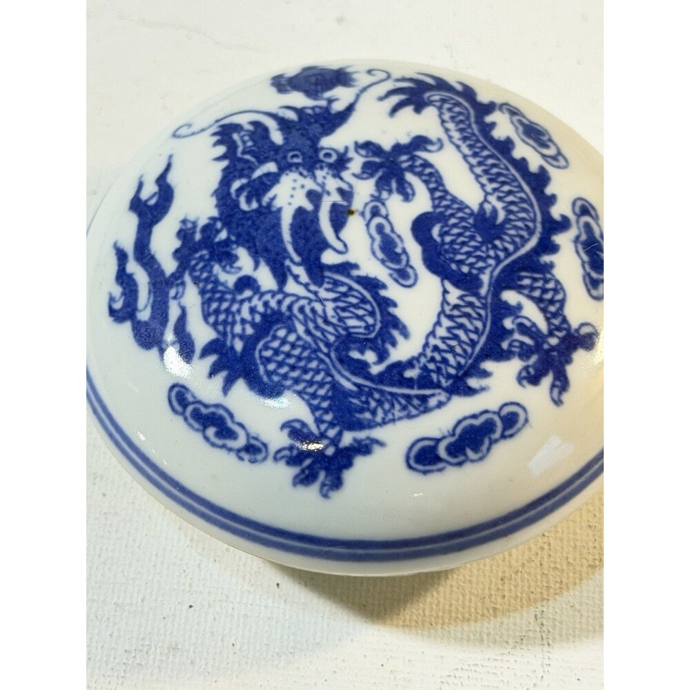 Vintage Chinese Blue And White Porcelain Dragon Ink Box 
